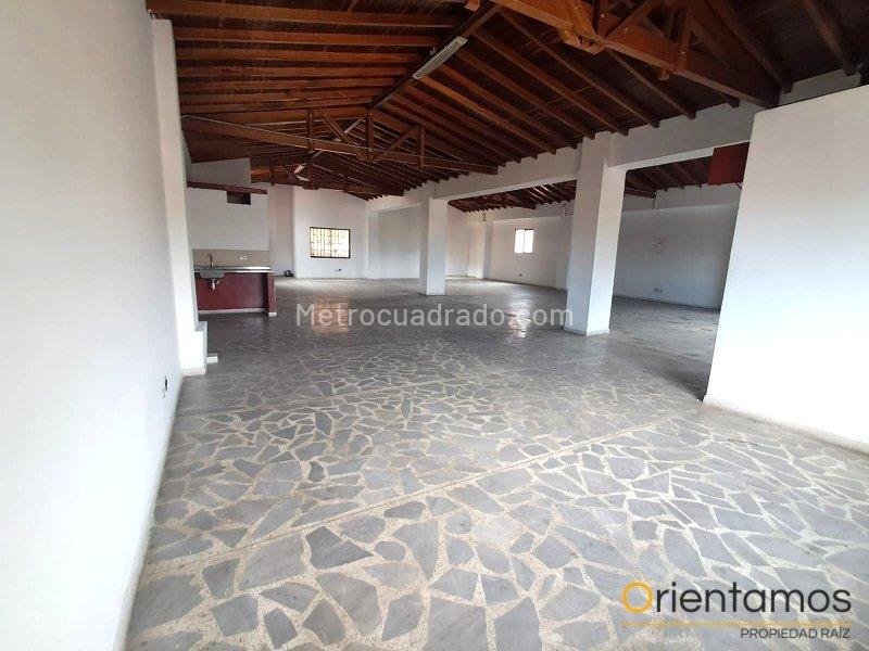 Bodega en Arriendo, Caribe, Medellín - Vista 3