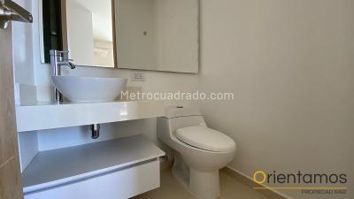 Apartamento de 2 alcobas en venta en Barro Blanco, Rionegro, 68 m² · foto 10 de 19