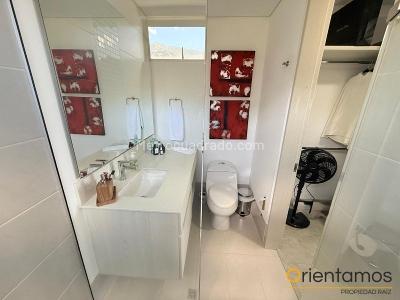 Apartamento de 1 alcoba en venta en El Poblado, Medellín, 64 m² · foto 9 de 20