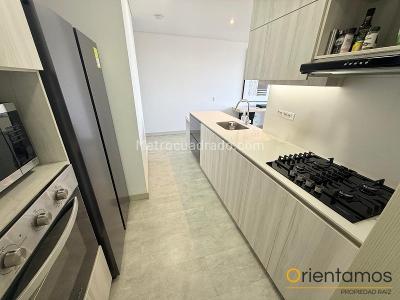Apartamento de 1 alcoba en venta en El Poblado, Medellín, 64 m² · foto 12 de 20