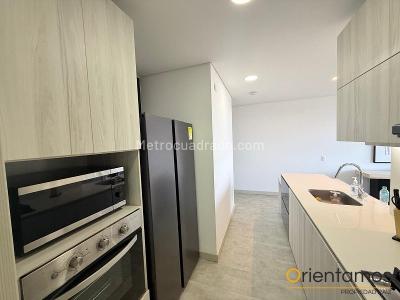 Apartamento de 1 alcoba en venta en El Poblado, Medellín, 64 m² · foto 13 de 20