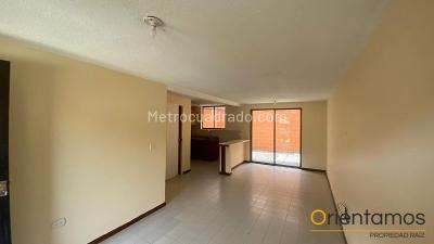 Casa de 3 alcobas en venta en Santa Fe, Rionegro, 120 m² · foto 2 de 19