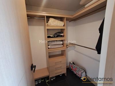 Apartamento de 2 alcobas en arriendo en El Castillo, Medellín, 90 m² · foto 18 de 20