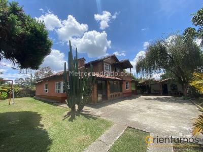 Country house for rent in Barro Blanco, Rionegro