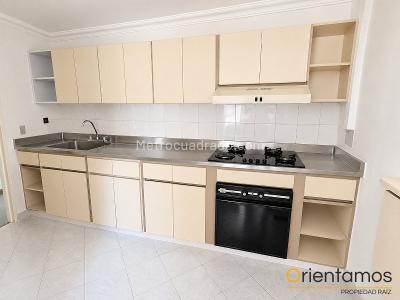 Apartamento de 3 alcobas en arriendo en Alejandría, Medellín, 106 m² · foto 4 de 20