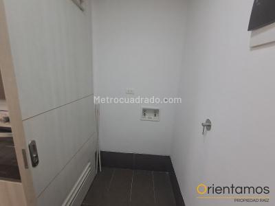 Apartaestudio en arriendo en El Poblado, Medellín, 63 m² · foto 8 de 20
