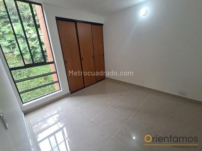 Apartamento de 3 alcobas en arriendo en San Diego, Medellín, 90 m² · foto 9 de 20