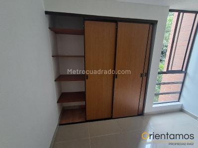 Apartamento de 3 alcobas en arriendo en San Diego, Medellín, 90 m² · foto 15 de 20