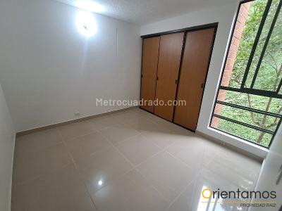 Apartamento de 3 alcobas en arriendo en San Diego, Medellín, 90 m² · foto 16 de 20