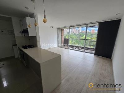 Apartamento de 2 alcobas en arriendo en El Poblado, Medellín, 70 m² · foto 2 de 20