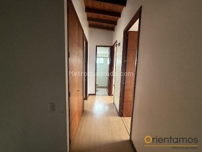 Casa de 3 alcobas en arriendo en El Poblado, Medellín, 183 m² · foto 5 de 20