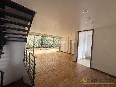 Casa de 3 alcobas en venta en El Poblado, Medellín, 183 m² · foto 13 de 20
