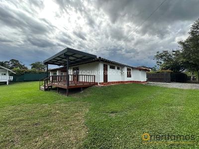 Country house for rent in Llanogrande, Rionegro