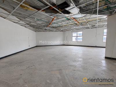 Oficina en Arriendo, Laureles, Medellín