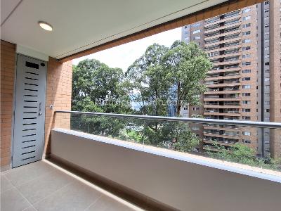 Apartamento en venta en Ciudad Del Rio, Medellín · foto 2 de 20