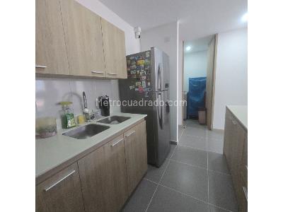 Apartaestudio en venta en Envigado, Medellín, 57 m² · foto 11 de 15
