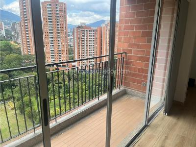 Apartamento de 2 alcobas en venta en San Remo, Sabaneta, 60 m² · foto 2 de 20