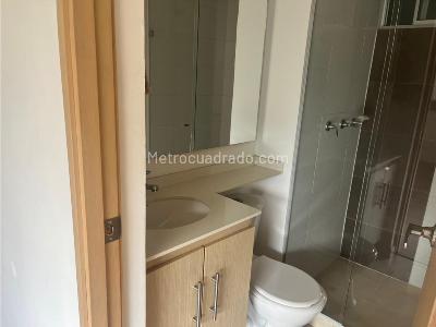 Apartamento de 2 alcobas en venta en San Remo, Sabaneta, 60 m² · foto 12 de 20