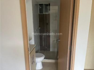Apartamento de 2 alcobas en venta en San Remo, Sabaneta, 60 m² · foto 18 de 20