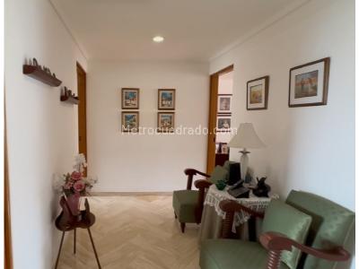Apartamento de 4 alcobas en venta en La Florida, Medellín, 190 m² · foto 2 de 9