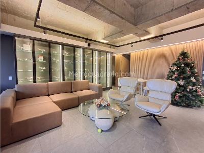 Apartamento en venta en El Poblado, Medellín · foto 2 de 18