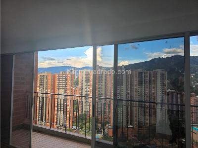 Apartamento de 3 alcobas en venta en San Remo, Sabaneta, 60 m² · foto 2 de 20