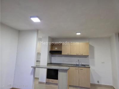 Apartamento de 3 alcobas en venta en San Remo, Sabaneta, 60 m² · foto 4 de 20