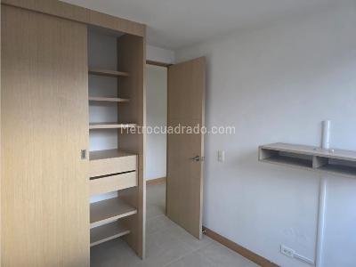 Apartamento de 3 alcobas en venta en San Remo, Sabaneta, 60 m² · foto 8 de 20
