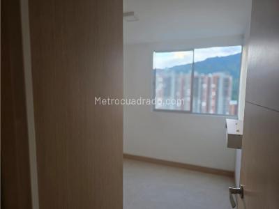 Apartamento de 3 alcobas en venta en San Remo, Sabaneta, 60 m² · foto 11 de 20