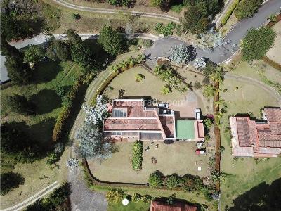 Casa de 5 alcobas en venta en Las Palmas, Medellín, 595 m² · foto 5 de 20