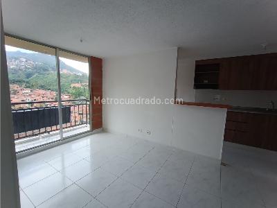 Apartamento en venta en Belen, Medellín · foto 3 de 20