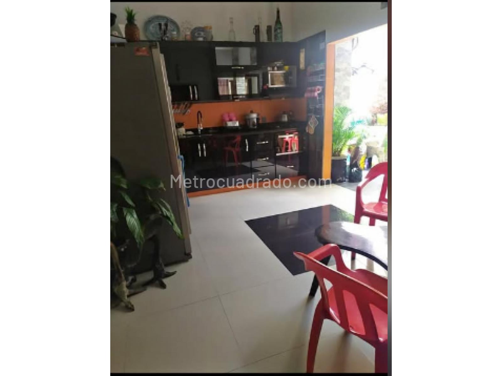 Casa de 3 habitaciones en venta en Aranjuez, Medellín — imagen 1 de 4