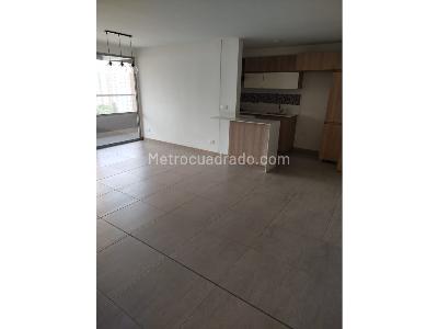 Apartamento de 2 alcobas en venta en Loma De San Jose, Sabaneta, 78 m² · foto 2 de 20