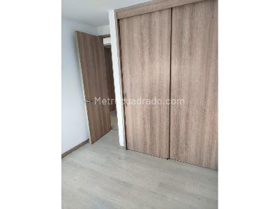 Apartamento de 2 alcobas en venta en Loma De San Jose, Sabaneta, 78 m² · foto 7 de 20