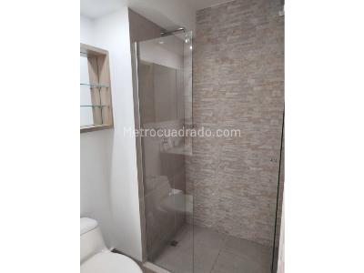 Apartamento de 2 alcobas en venta en Loma De San Jose, Sabaneta, 78 m² · foto 15 de 20