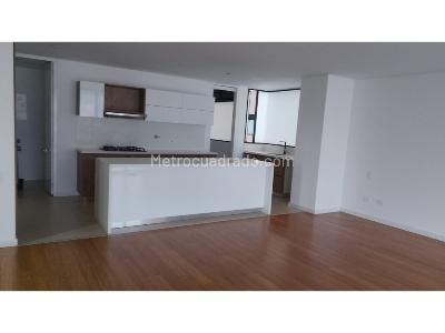 Apartamento en venta en El Poblado, Medellín · foto 2 de 20