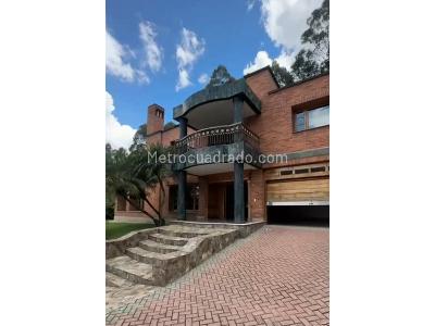 Casa de 3 alcobas en venta en Poblado La Calera, Medellín, 1520 m² · foto 2 de 20