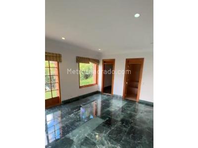 Casa de 3 alcobas en venta en Poblado La Calera, Medellín, 1520 m² · foto 18 de 20