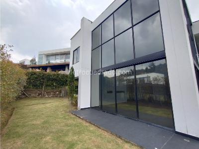 Casa de 4 alcobas en venta en Loma Del Escobero, Envigado, 280 m² · foto 4 de 20