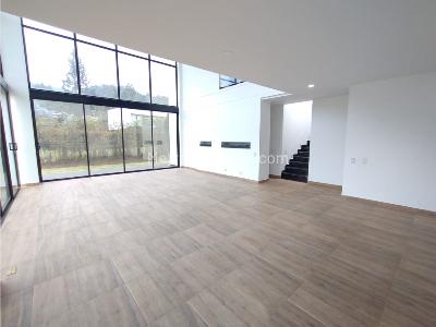 Casa de 4 alcobas en venta en Loma Del Escobero, Envigado, 280 m² · foto 5 de 20