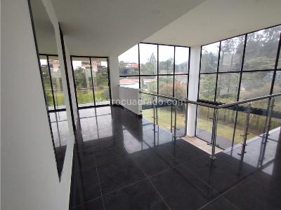 Casa de 4 alcobas en venta en Loma Del Escobero, Envigado, 280 m² · foto 11 de 20