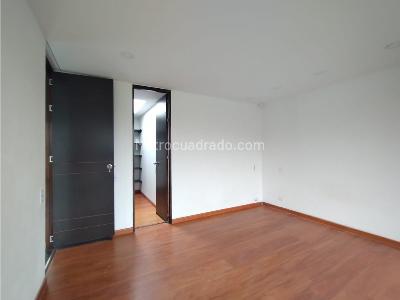 Casa de 4 alcobas en venta en Loma Del Escobero, Envigado, 280 m² · foto 14 de 20