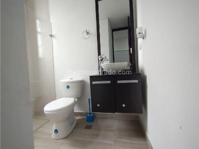 Casa de 4 alcobas en venta en Loma Del Escobero, Envigado, 280 m² · foto 16 de 20