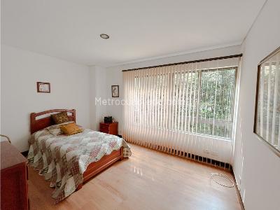 Casa de 5 alcobas en venta en El Trapiche, Sabaneta, 296 m² · foto 15 de 20