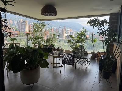 Apartamento de 3 alcobas en venta en El Poblado, Medellín, 230 m² · foto 8 de 20