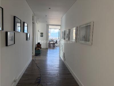 Apartamento de 3 alcobas en venta en El Poblado, Medellín, 230 m² · foto 11 de 20
