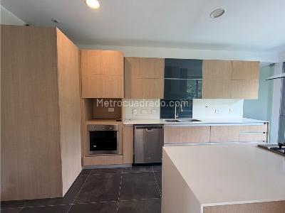 Apartamento de 3 alcobas en venta en El Poblado, Medellín, 245 m² · foto 14 de 20