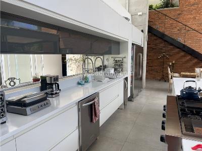 Casa de 4 alcobas en venta en Alto De Las Palmas, Envigado, 2000 m² · foto 6 de 20
