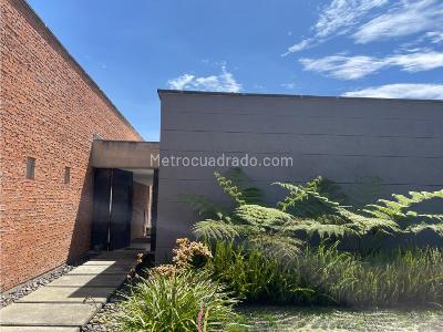 Casa de 4 alcobas en venta en Alto De Las Palmas, Envigado, 2000 m² · foto 15 de 20
