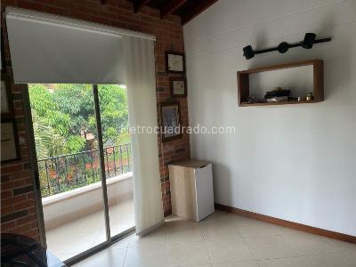 Casa de 4 alcobas en venta en San Jose, Sabaneta, 370 m² · foto 3 de 20